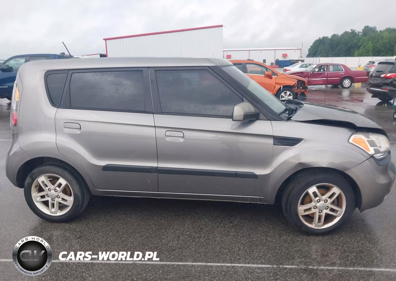 2010 Kia Soul + VIN:KNDJT2A28A7172339 - 14
