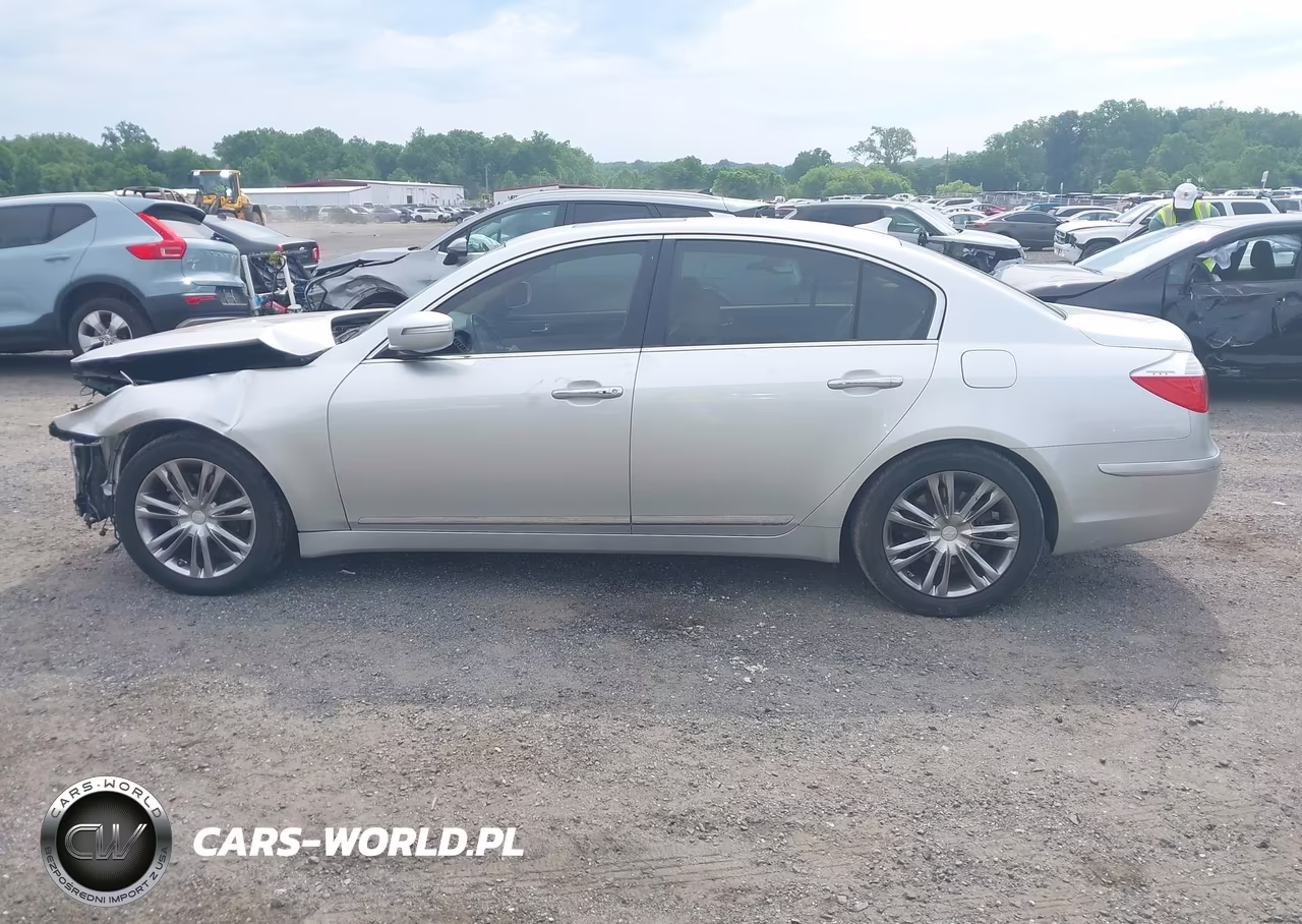 2011 Hyundai Genesis 4.6 VIN:KMHGC4DF1BU114110 - 15