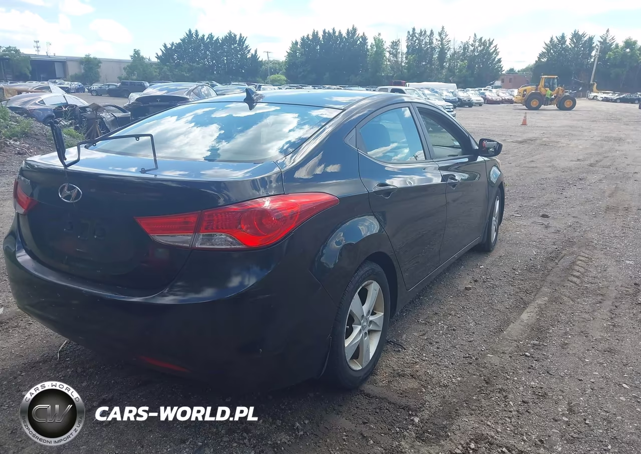 2013 Hyundai Elantra Gls VIN:KMHDH4AE6DU503540 - 4