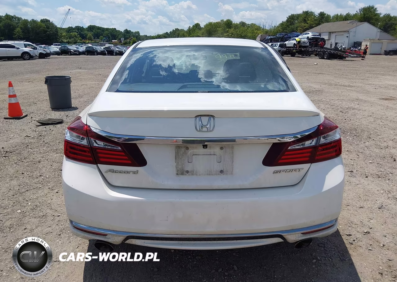 2017 Honda Accord Sport VIN:1HGCR2F51HA014840 - 17