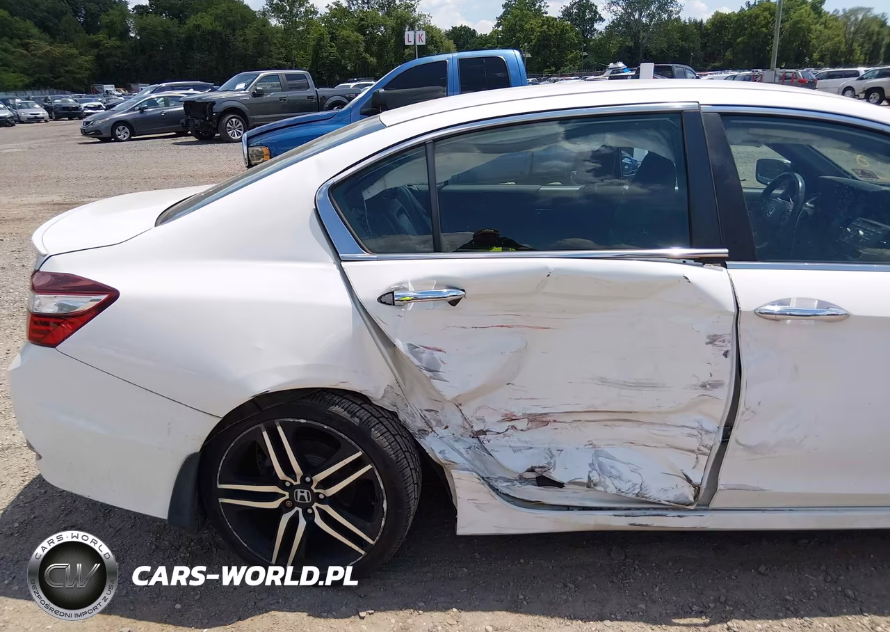 2017 Honda Accord Sport VIN:1HGCR2F51HA014840 - 6