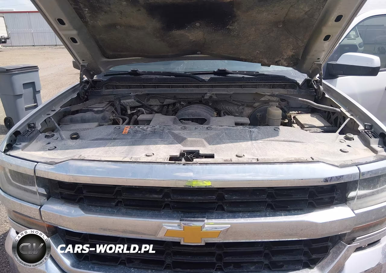 2018 Chevrolet Silverado 1500 1Lt VIN:1GCRCREC0JZ181393 - 10
