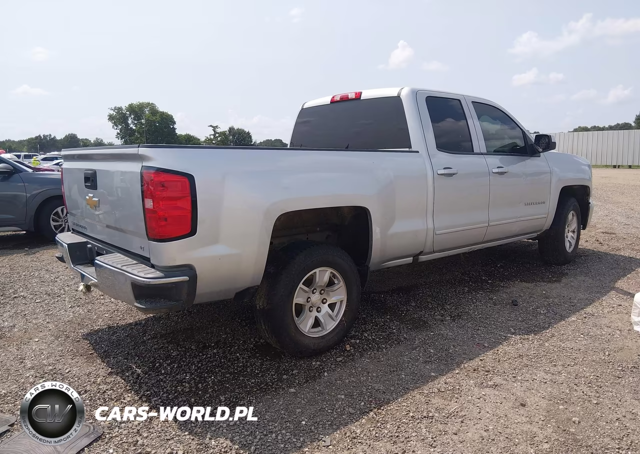 2018 Chevrolet Silverado 1500 1Lt VIN:1GCRCREC0JZ181393 - 4