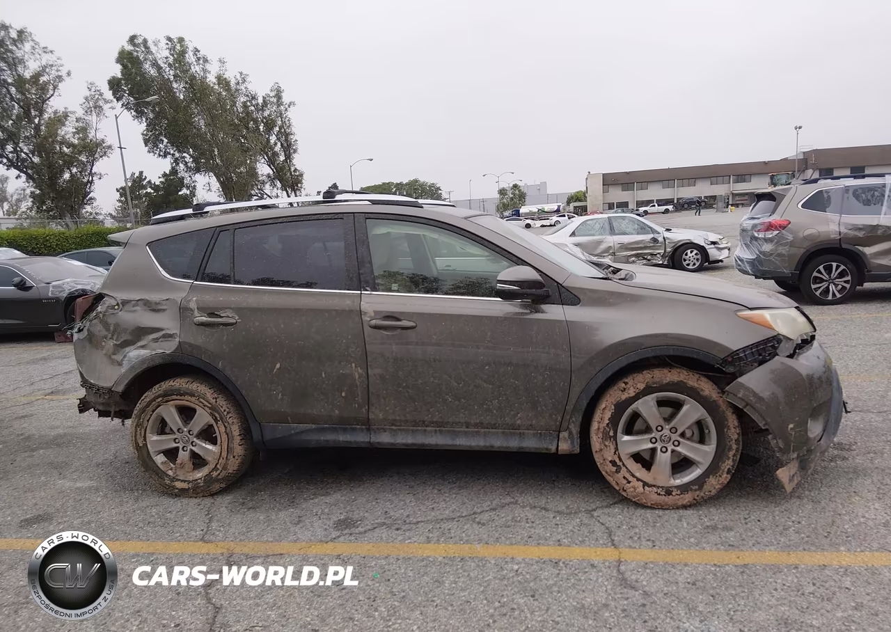 2015 Toyota Rav4 Xle VIN:JTMRFREVXFD134868 - 18