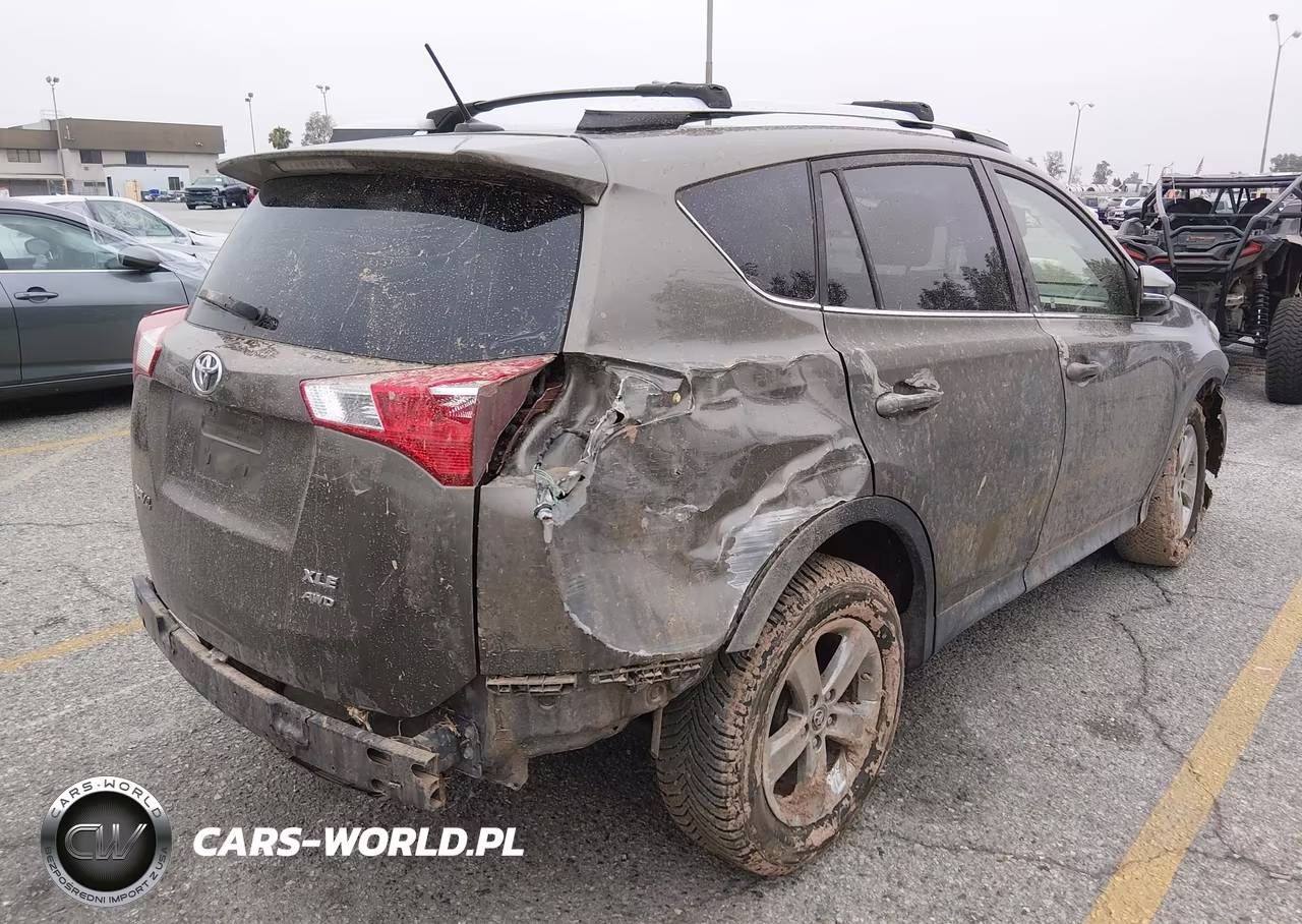 2015 Toyota Rav4 Xle VIN:JTMRFREVXFD134868 - 4