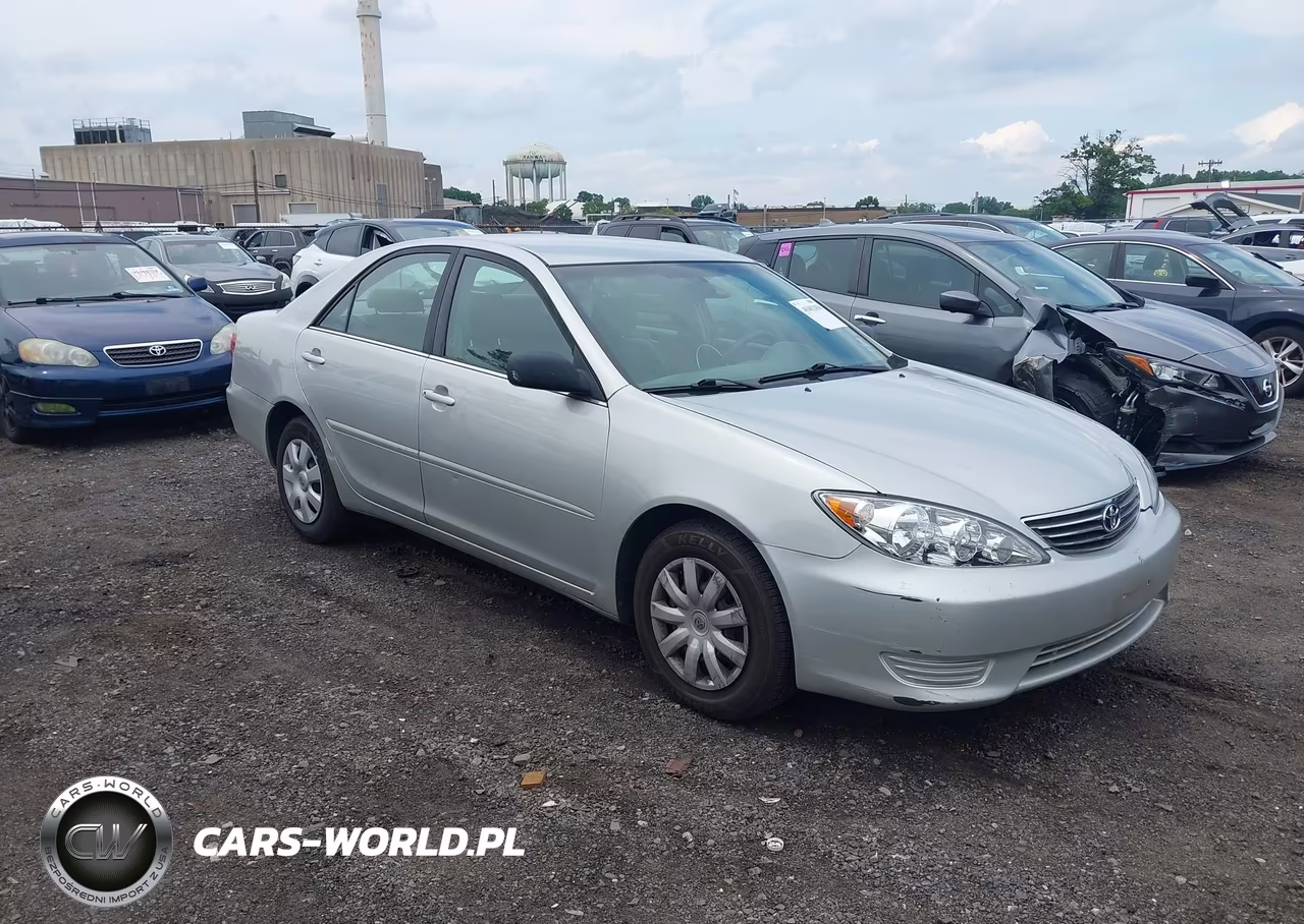 2005 Toyota Camry Std – zdjęcie 1 z 11