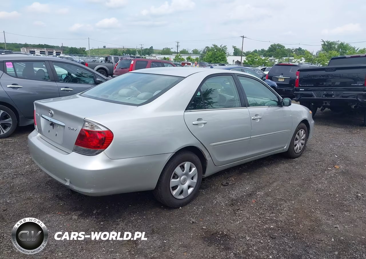 2005 Toyota Camry Std VIN:4T1BE32K55U611034 - 4