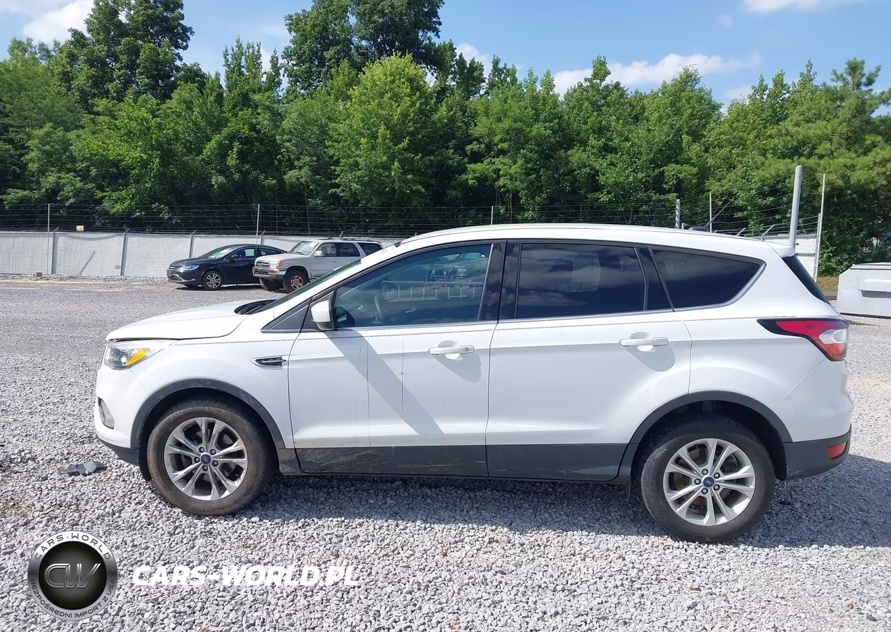 2018 Ford Escape Se VIN:1FMCU0GD2JUC50274 - 14