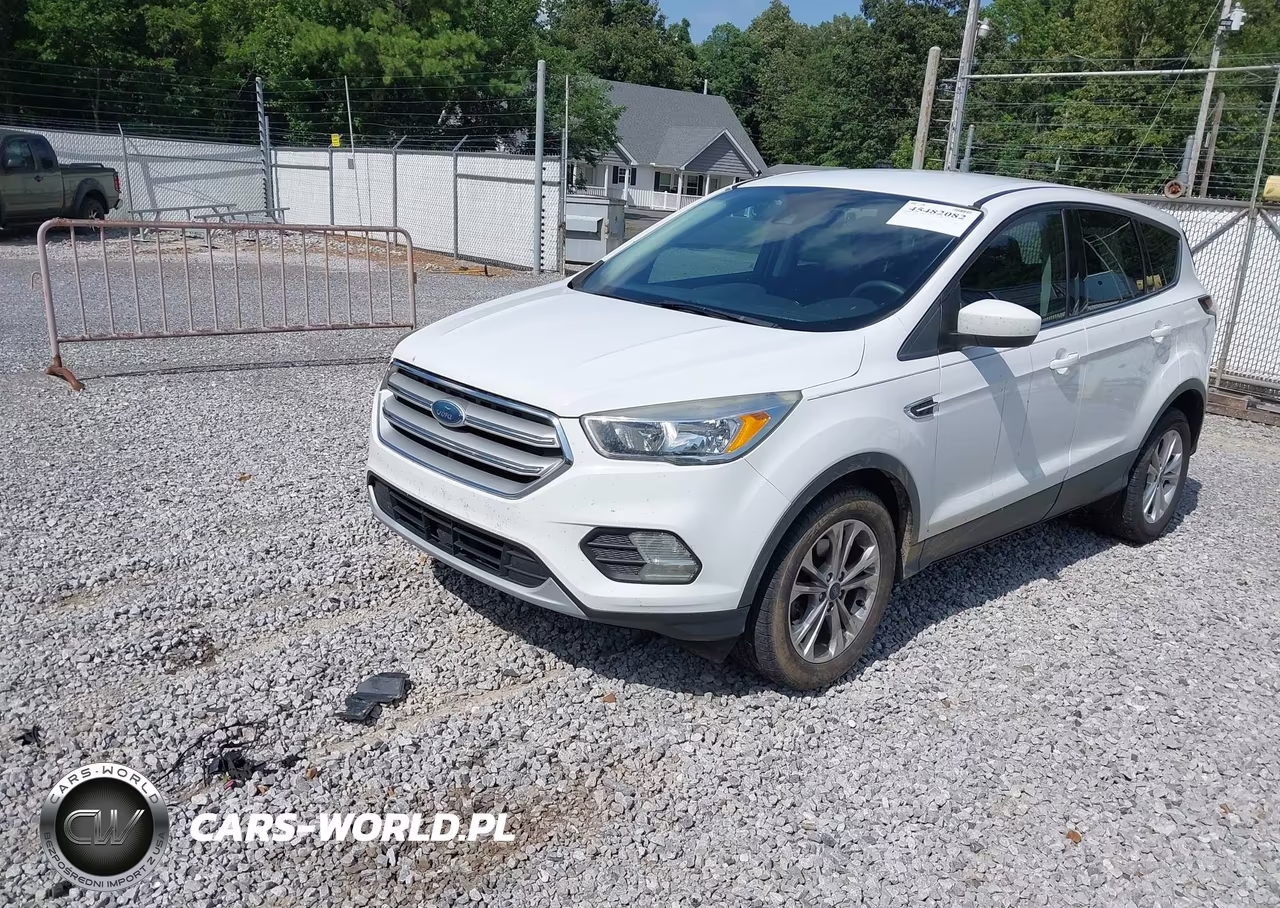 2018 Ford Escape Se VIN:1FMCU0GD2JUC50274 - 17