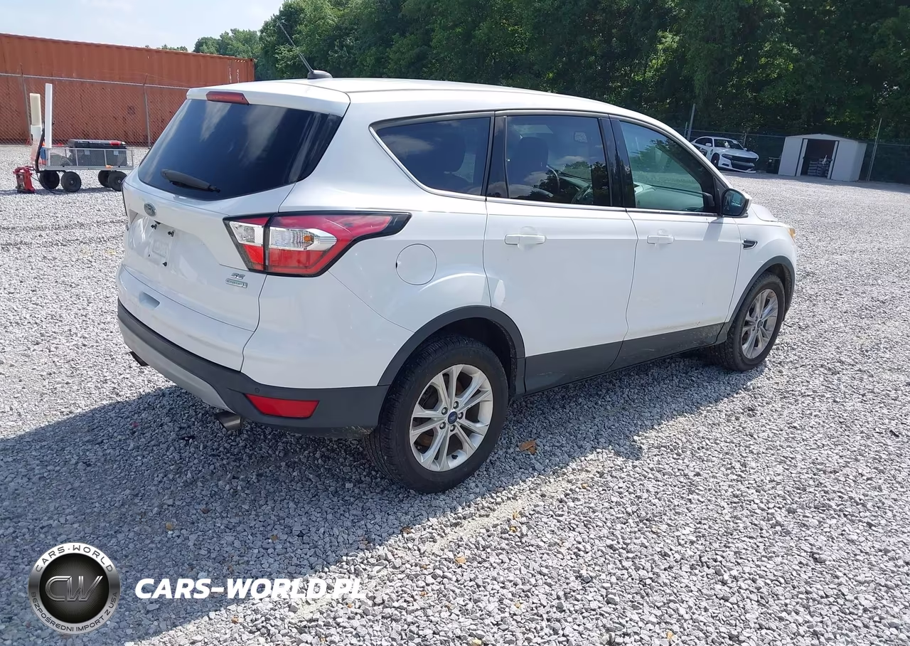 2018 Ford Escape Se VIN:1FMCU0GD2JUC50274 - 4