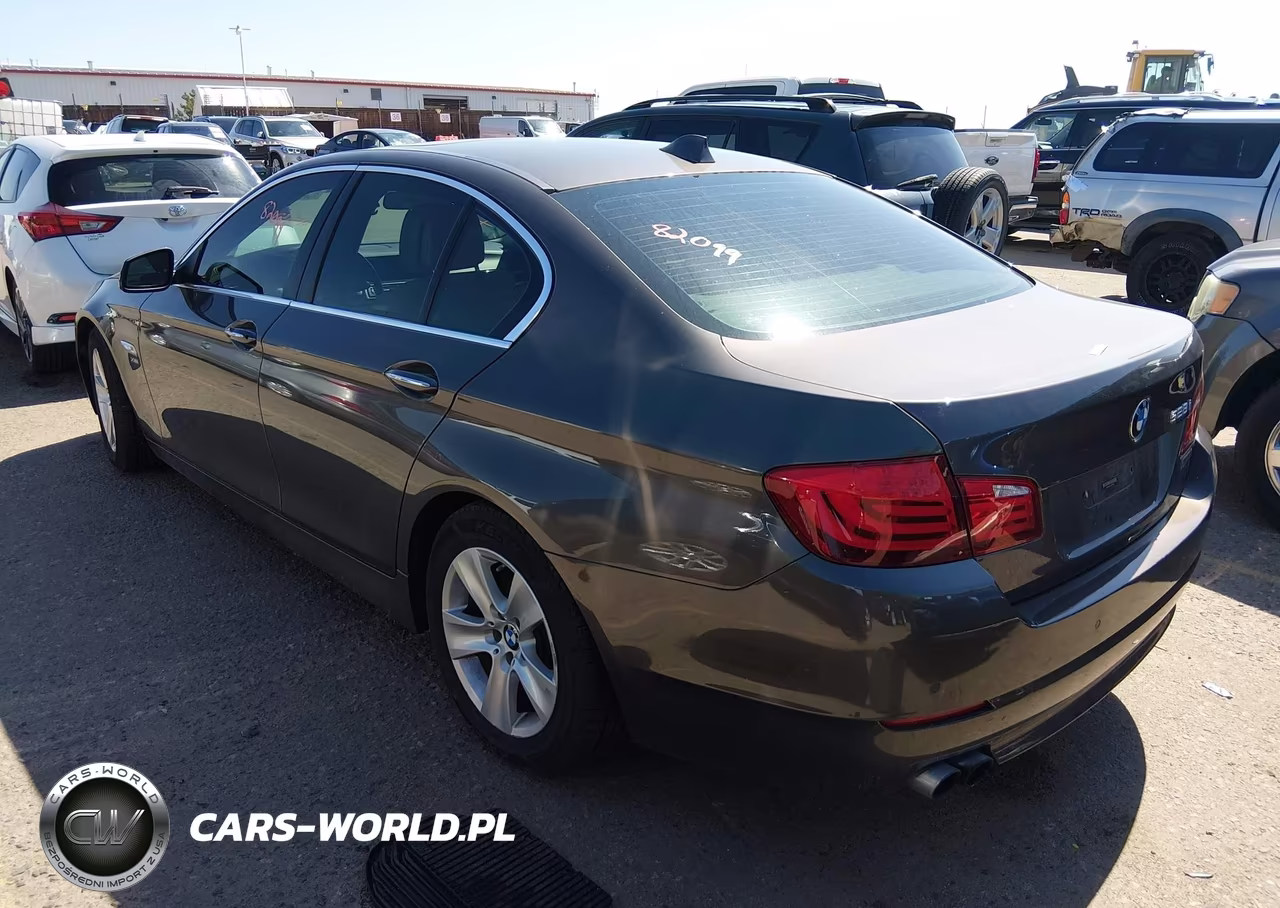 2012 BMW 528I xDrive VIN:WBAXH5C59CDW10095 - 3