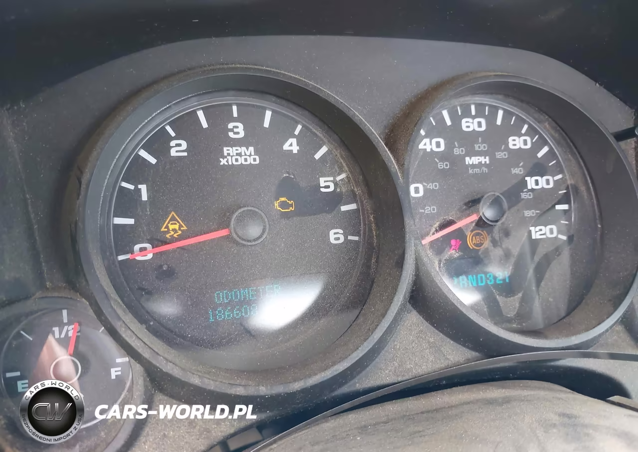 2010 Chevrolet Silverado 1500 Work Truck VIN:1GCPCPEX1AZ181594 - 7