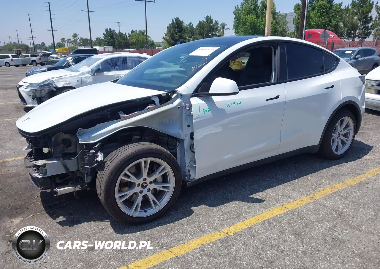2022 Tesla Model Y Long Range Dual Motor All-Wheel Drive VIN:7SAYGAEE8NF544606 - 2