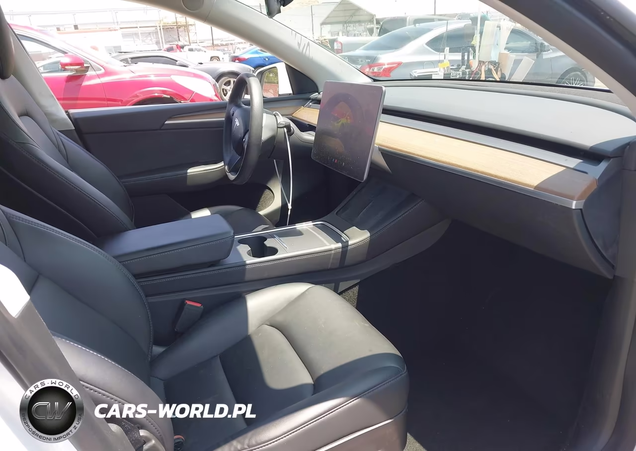 2022 Tesla Model Y Long Range Dual Motor All-Wheel Drive VIN:7SAYGAEE8NF544606 - 5