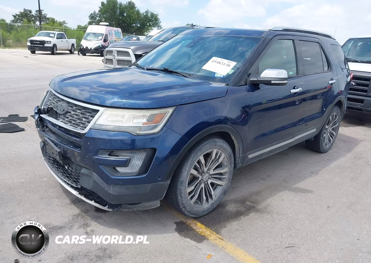 2017 Ford Explorer Platinum VIN:1FM5K8HT2HGC85585 - 2