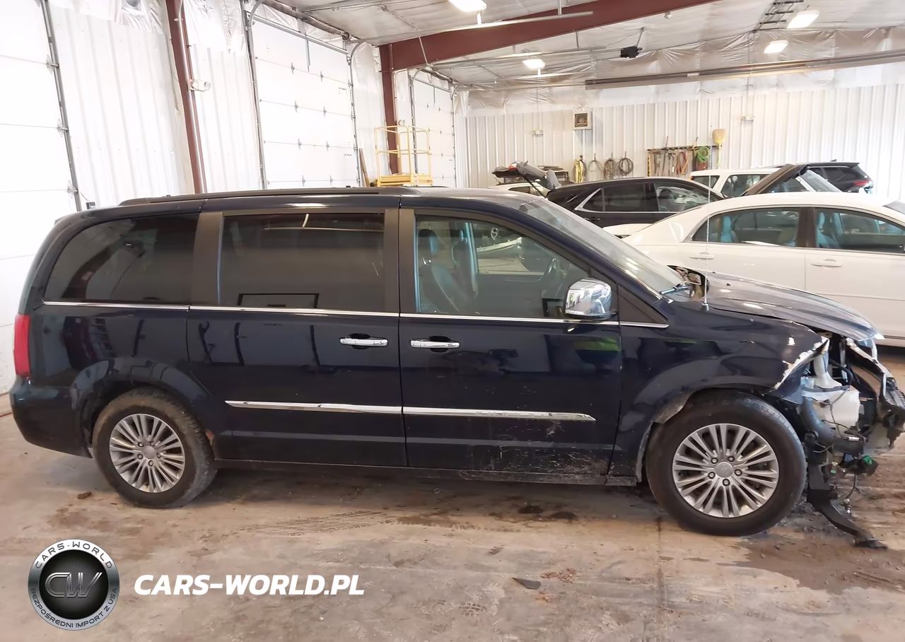 2014 Chrysler Town & Country Touring-L VIN:2C4RC1CG0ER455196 - 13