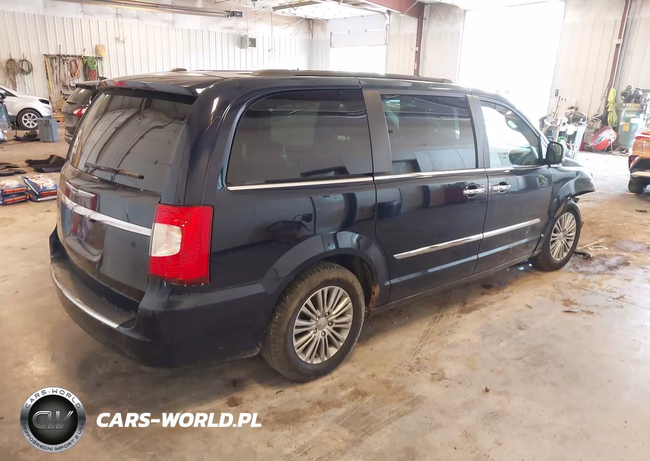 2014 Chrysler Town & Country Touring-L VIN:2C4RC1CG0ER455196 - 4