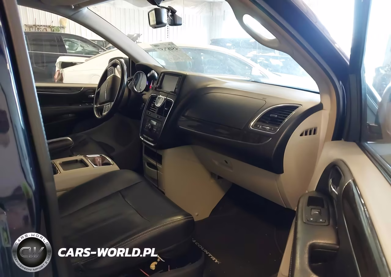 2014 Chrysler Town & Country Touring-L VIN:2C4RC1CG0ER455196 - 5