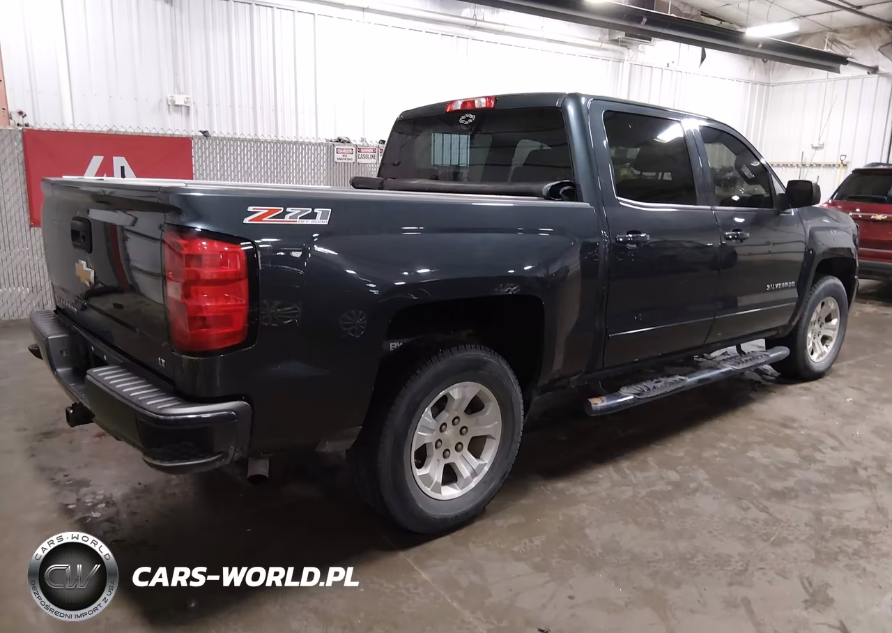 2017 Chevrolet Silverado 1500 Lt VIN:3GCUKREC8HG439781 - 4