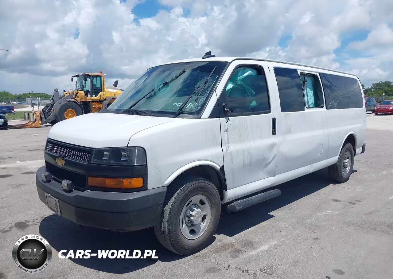 2024 Chevrolet Express Passenger Rwd 3500 Extended Wheelbase Ls VIN:1GAZGNFP4R1169779 - 2