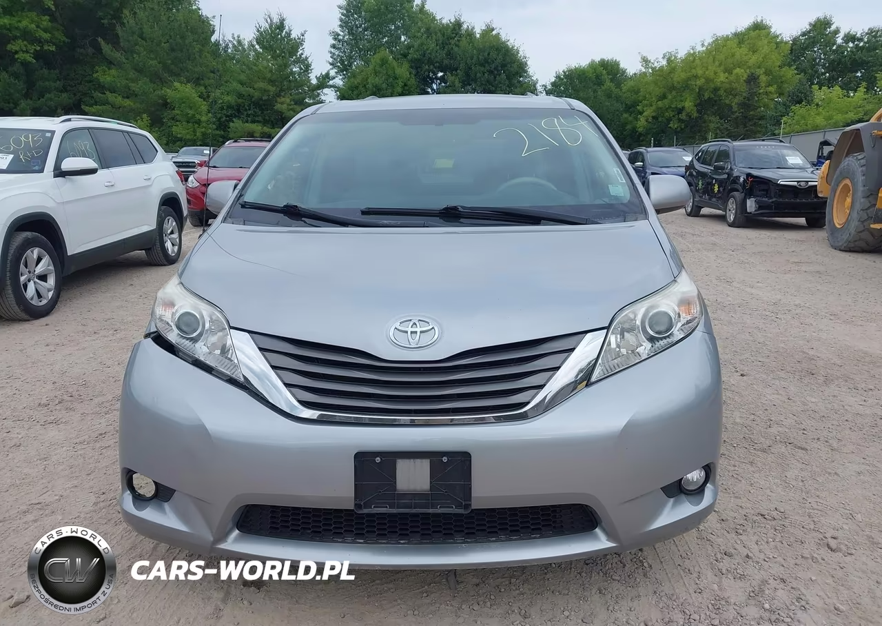 2011 Toyota Sienna Xle V6 VIN:5TDYK3DC6BS152853 - 12