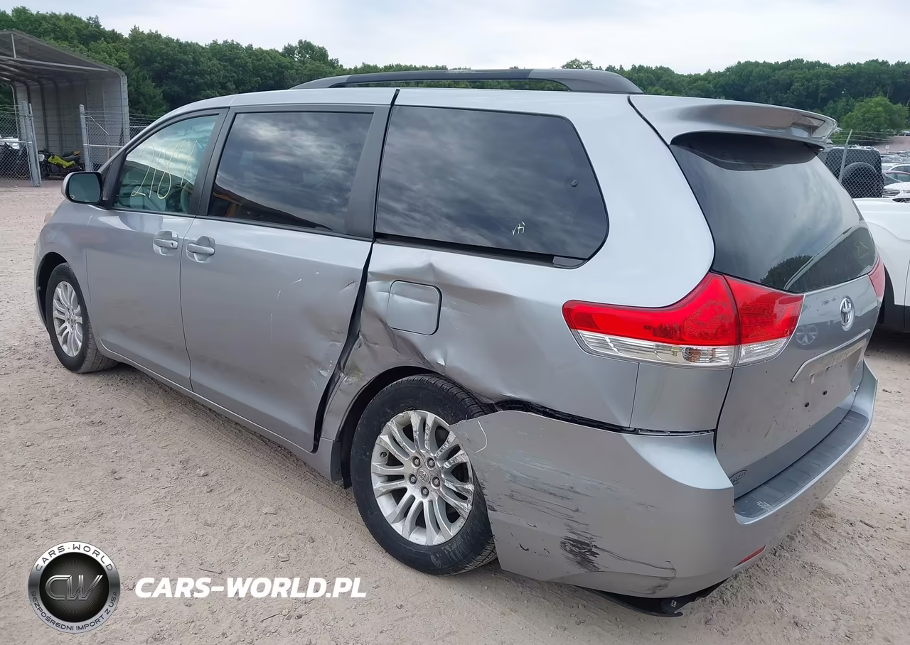 2011 Toyota Sienna Xle V6 VIN:5TDYK3DC6BS152853 - 3