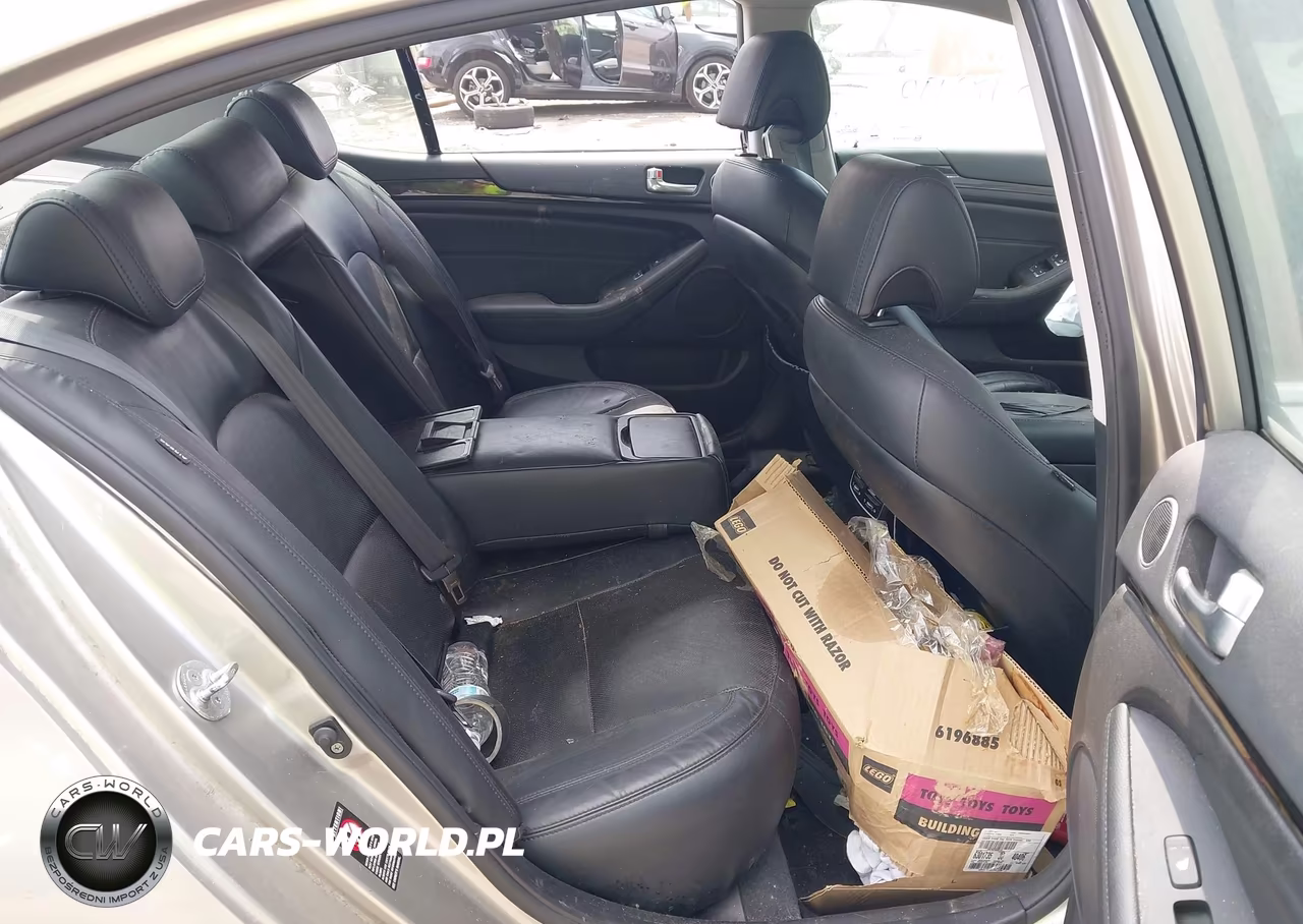 2014 Kia Cadenza Premium VIN:KNALN4D77E5153818 - 8