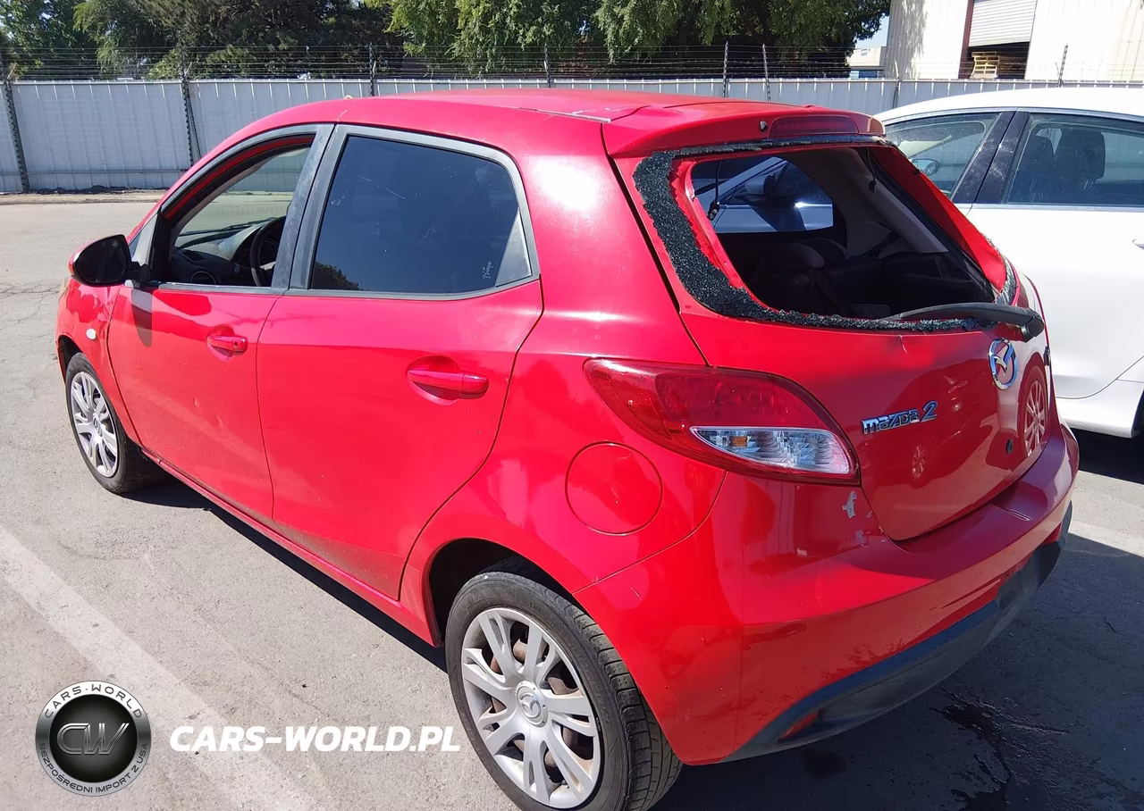 2013 Mazda Mazda2 Sport VIN:JM1DE1KZ2D0169270 - 3