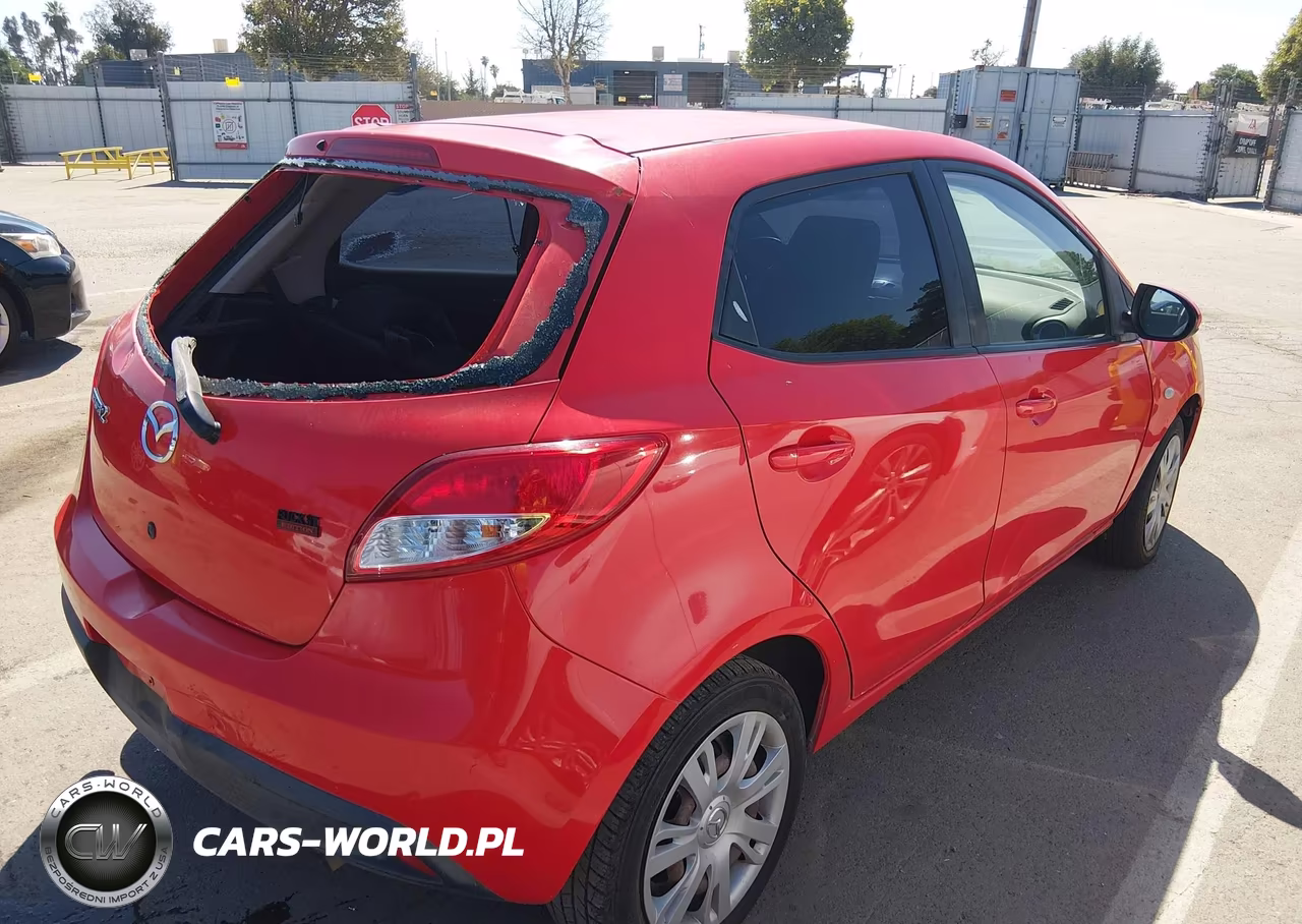 2013 Mazda Mazda2 Sport VIN:JM1DE1KZ2D0169270 - 4
