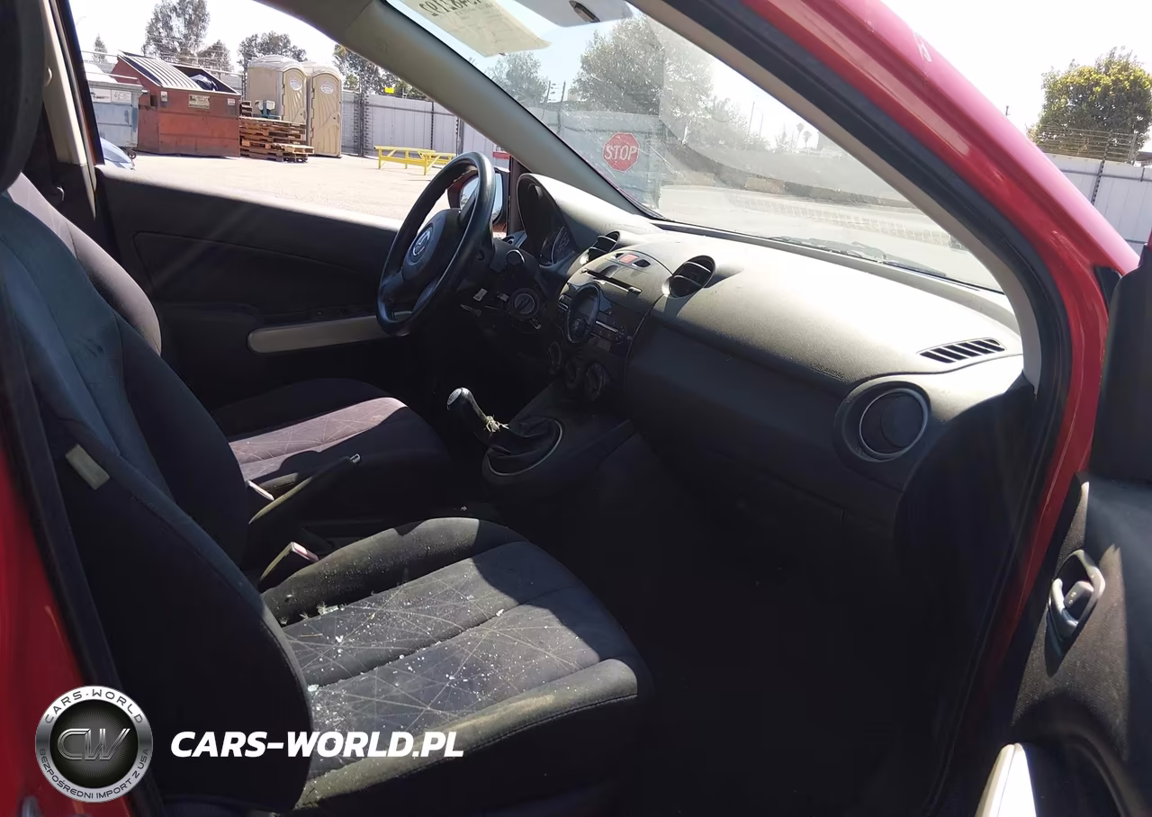2013 Mazda Mazda2 Sport VIN:JM1DE1KZ2D0169270 - 5