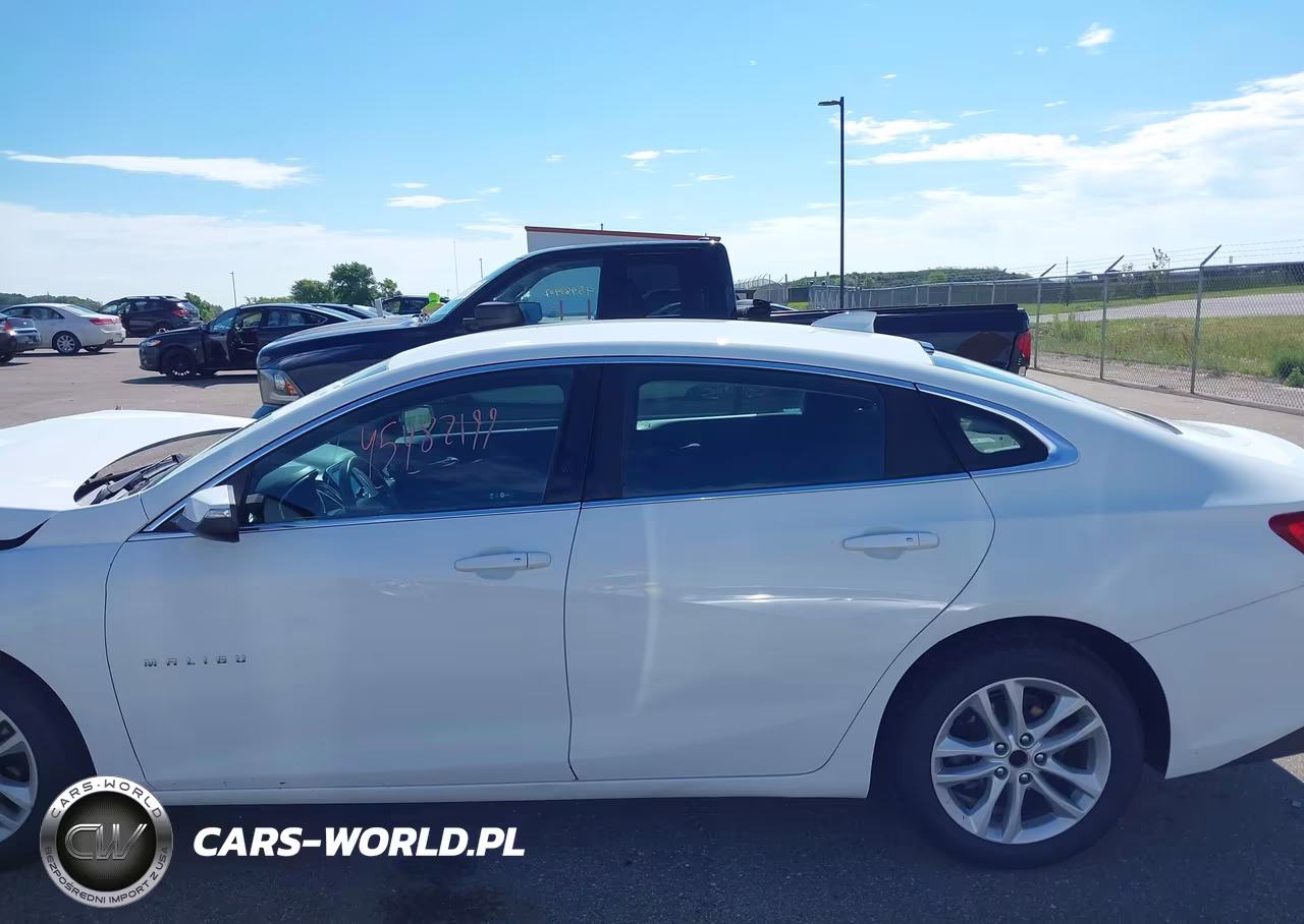 2018 Chevrolet Malibu Lt VIN:1G1ZD5STXJF124476 - 14