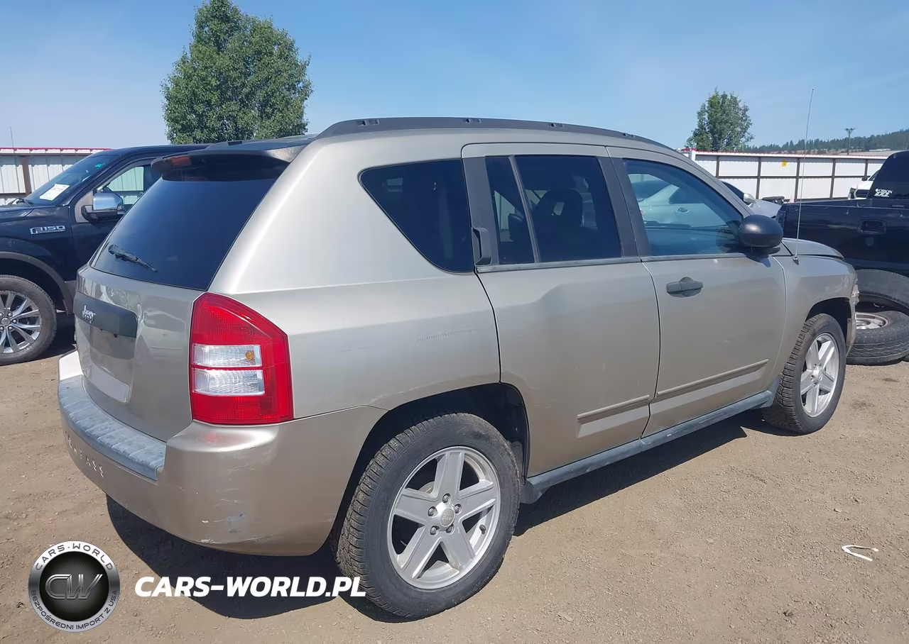2009 Jeep Compass Sport VIN:1J4FF47B19D205995 - 4