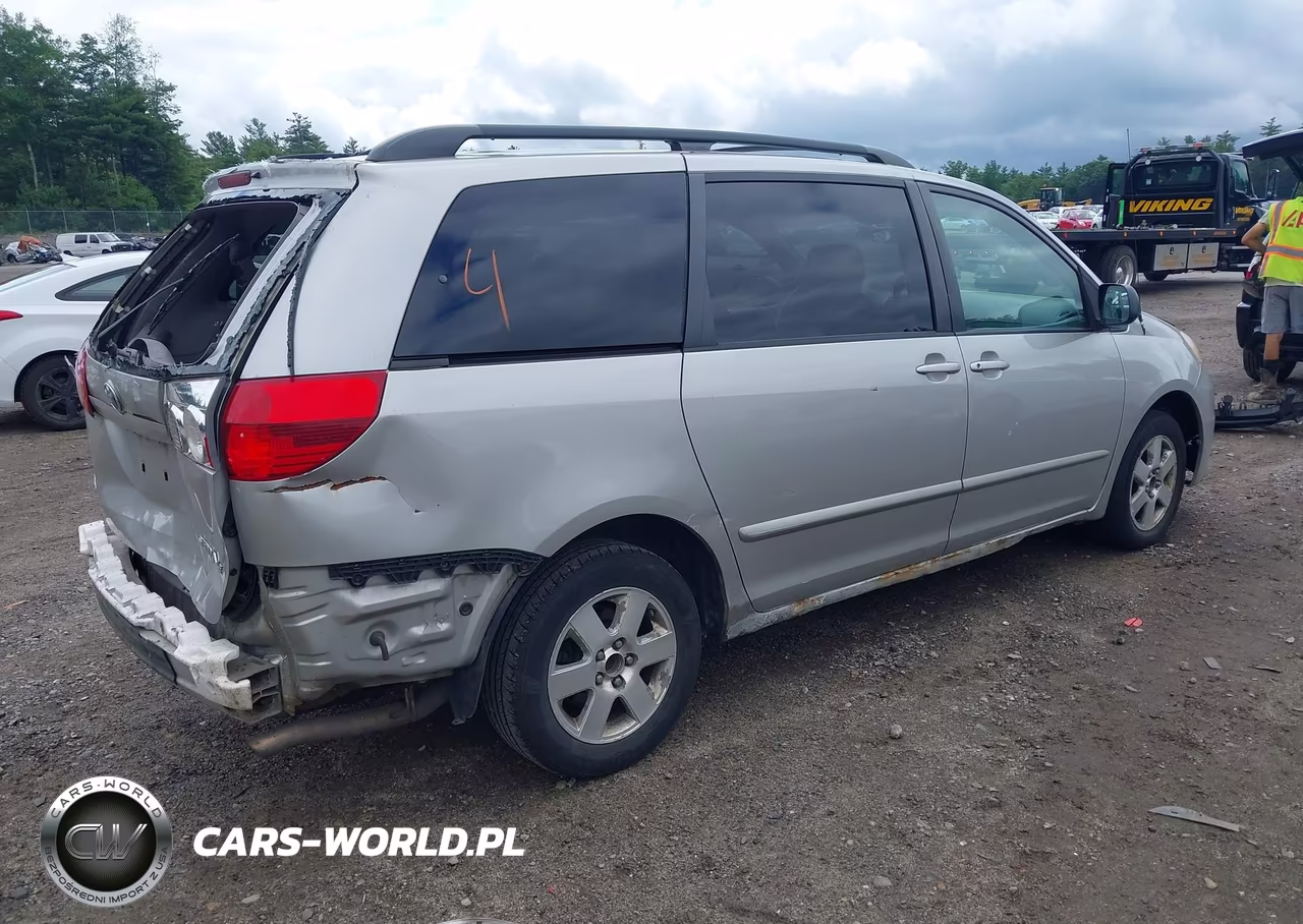 2007 Toyota Sienna Le VIN:5TDZK23C77S018084 - 4