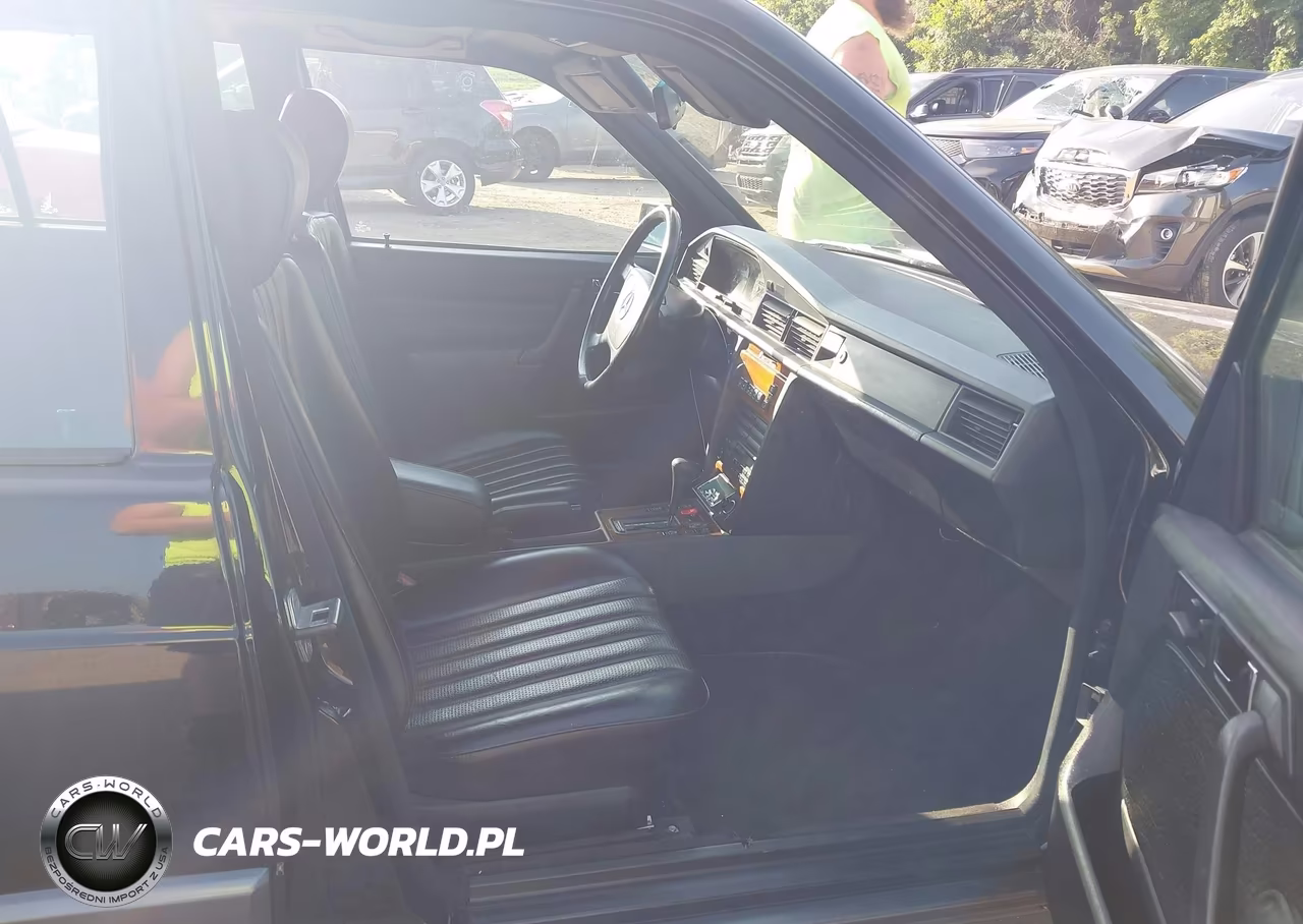 1992 Mercedes-Benz 190 E 2.3 VIN:WDBDA28D7NF901693 - 5