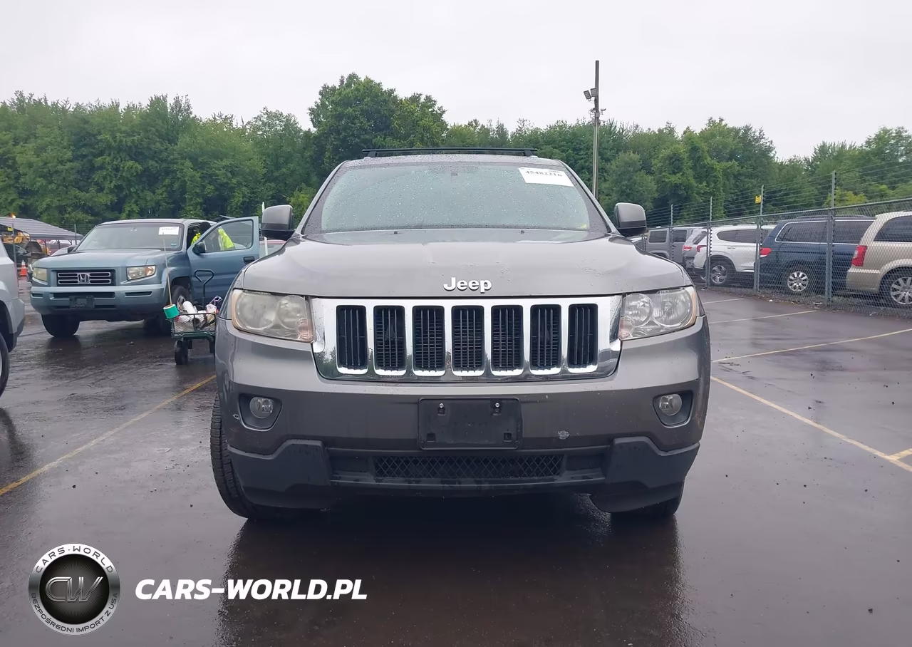 2013 Jeep Grand Cherokee Laredo VIN:1C4RJFAG2DC537623 - 12