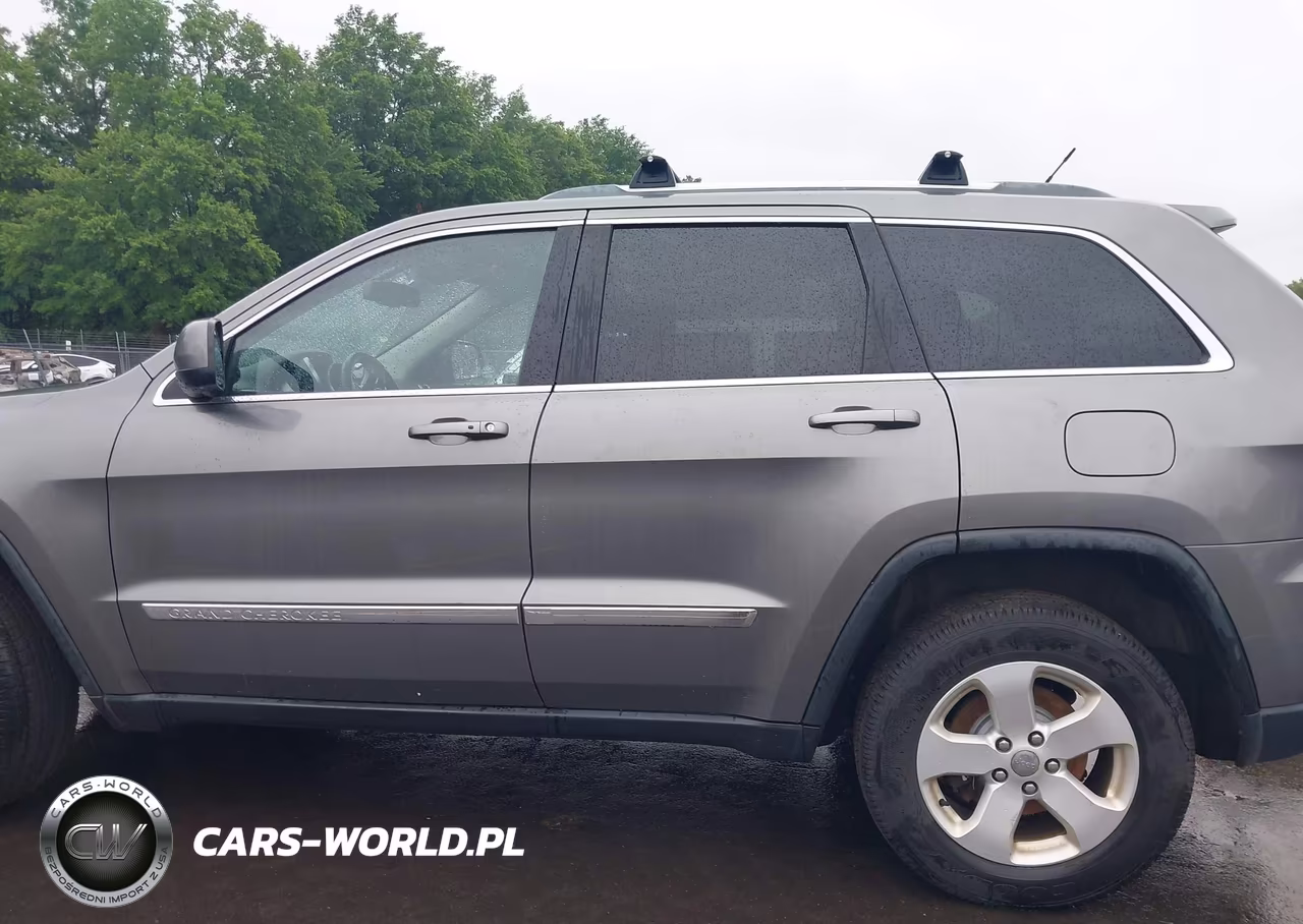 2013 Jeep Grand Cherokee Laredo VIN:1C4RJFAG2DC537623 - 14