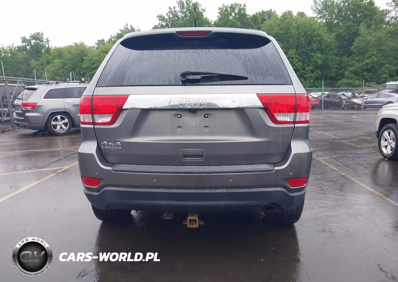 2013 Jeep Grand Cherokee Laredo VIN:1C4RJFAG2DC537623 - 16