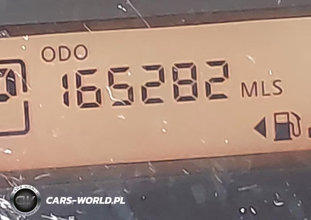2018 Nissan Versa 1.6 S+ VIN:3N1CN7AP1JL855316 - 14