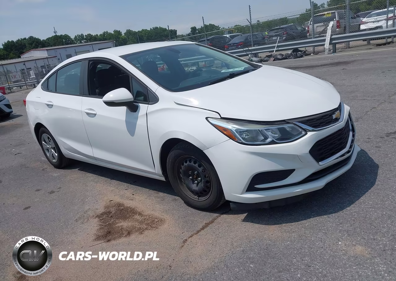 2017 Chevrolet Cruze Ls Auto – zdjęcie 1 z 16