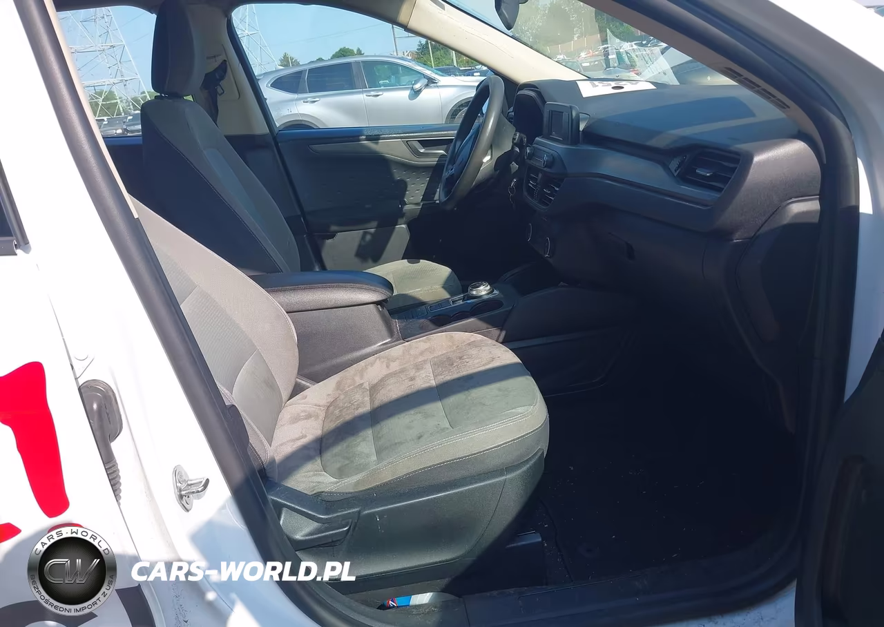 2020 Ford Escape S VIN:1FMCU9F64LUA48031 - 5
