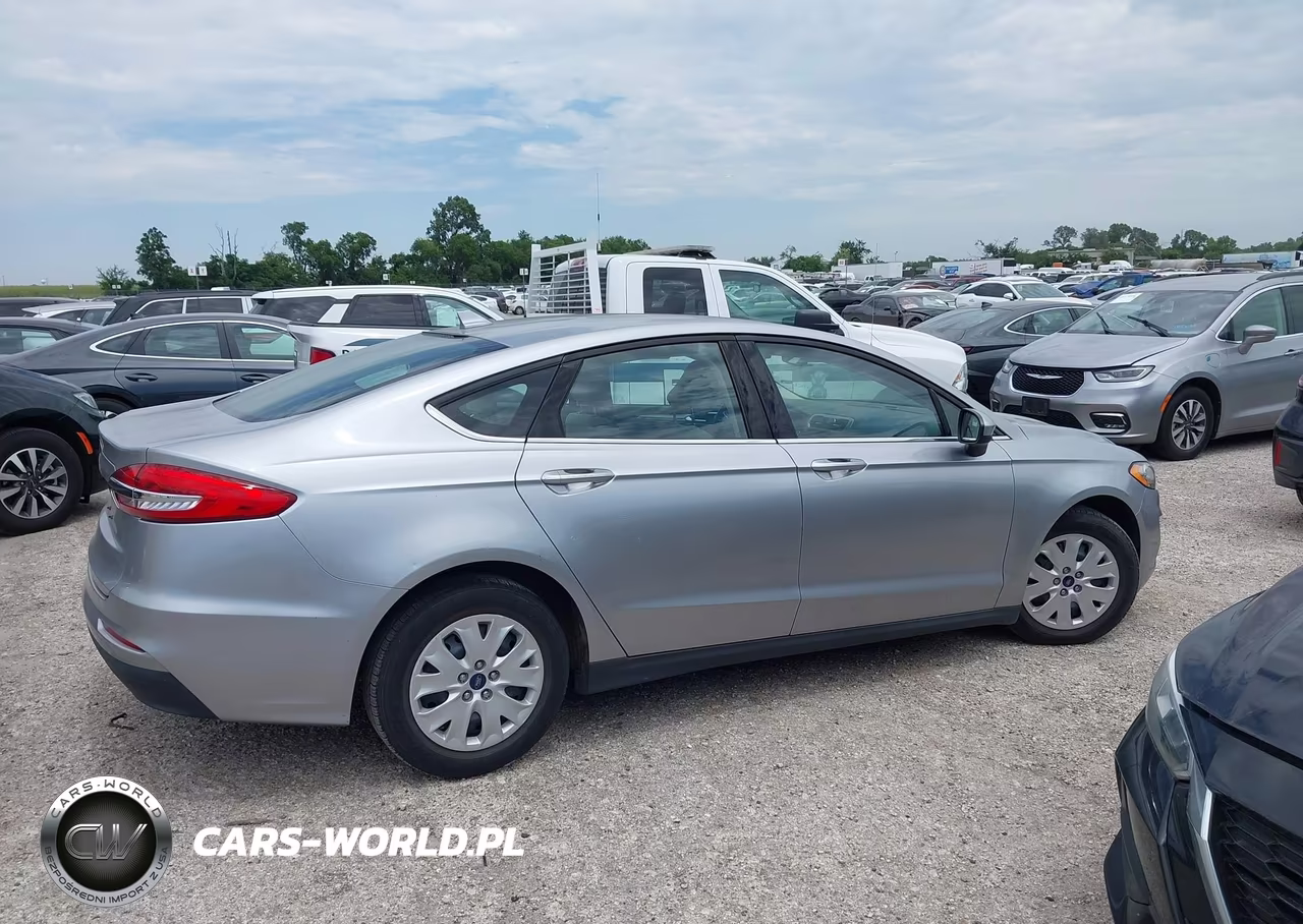 2020 Ford Fusion S VIN:3FA6P0G78LR201082 - 14
