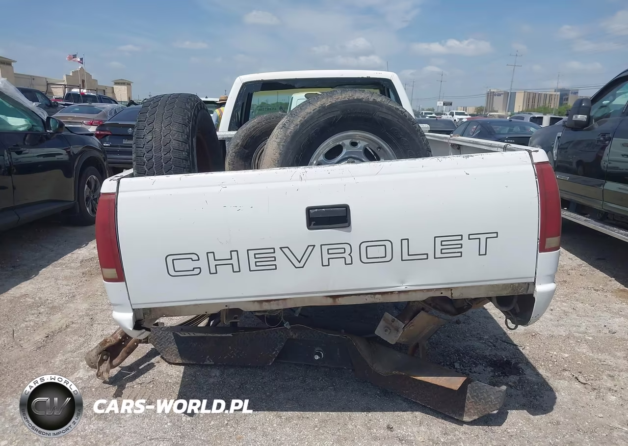 1990 Chevrolet Gmt-400 C2500 VIN:1GCGC24K5LE145930 - 16