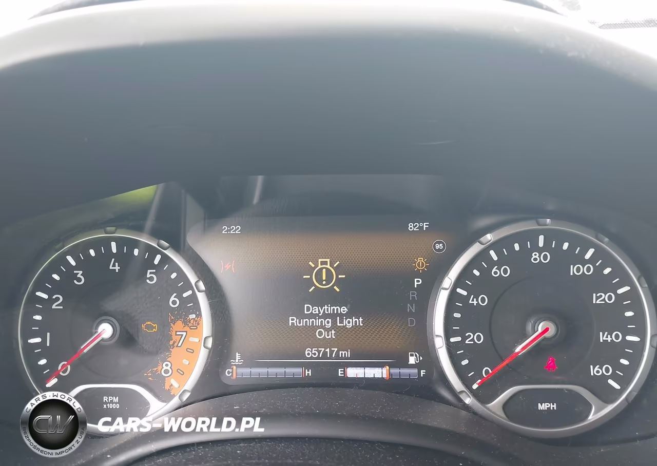 2015 Jeep Renegade Limited VIN:ZACCJADT4FPC26310 - 15