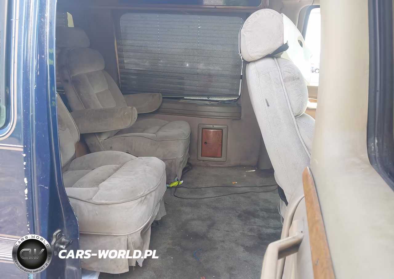 2001 Chevrolet Express Upfitter VIN:1GBFG15W611175121 - 8