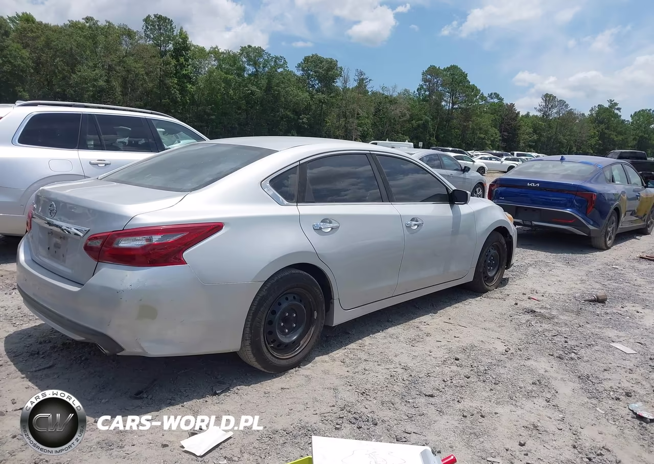 2018 Nissan Altima 2.5 S VIN:1N4AL3AP8JC187003 - 4