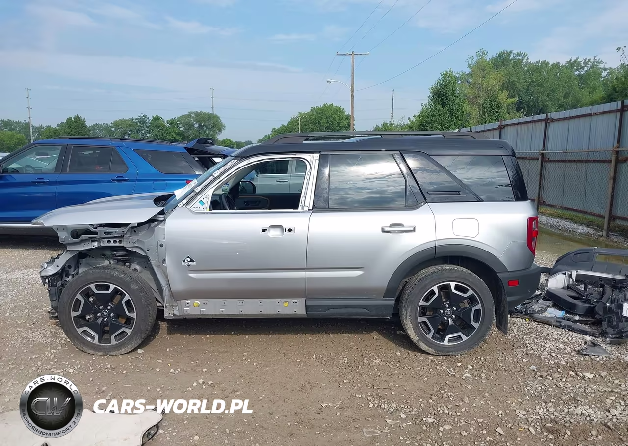 2021 Ford Bronco Sport Outer Banks VIN:3FMCR9C65MRA67900 - 15