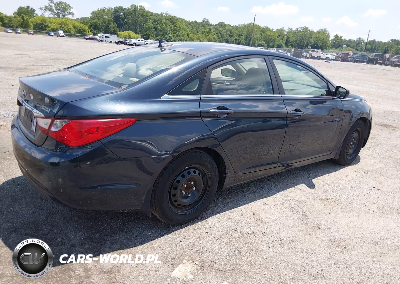 2013 Hyundai Sonata Gls VIN:5NPEB4AC3DH555680 - 4