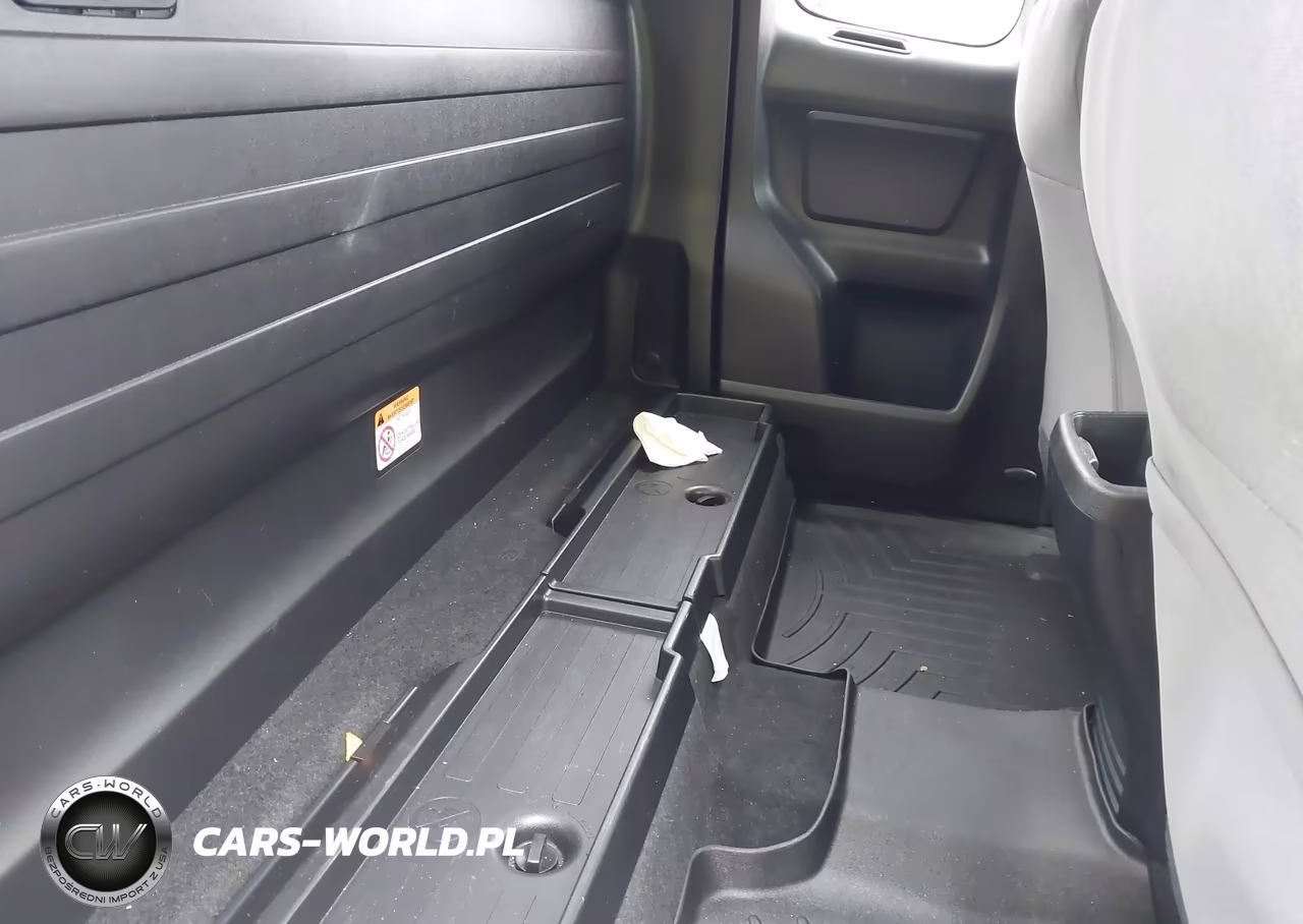 2019 Toyota Tacoma Sr VIN:5TFSX5EN0KX064006 - 8