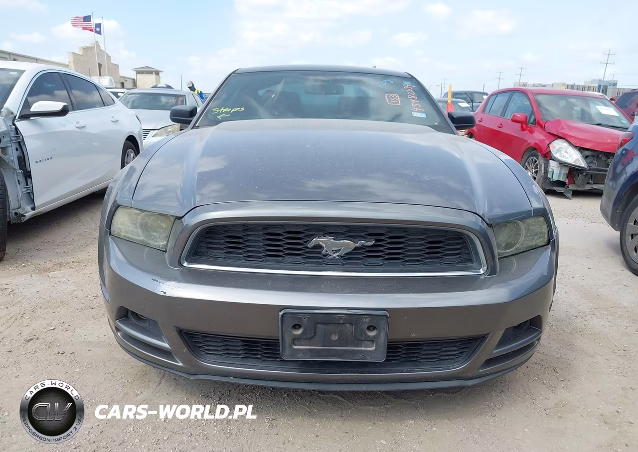 2014 Ford Mustang V6 VIN:1ZVBP8AM1E5316423 - 12