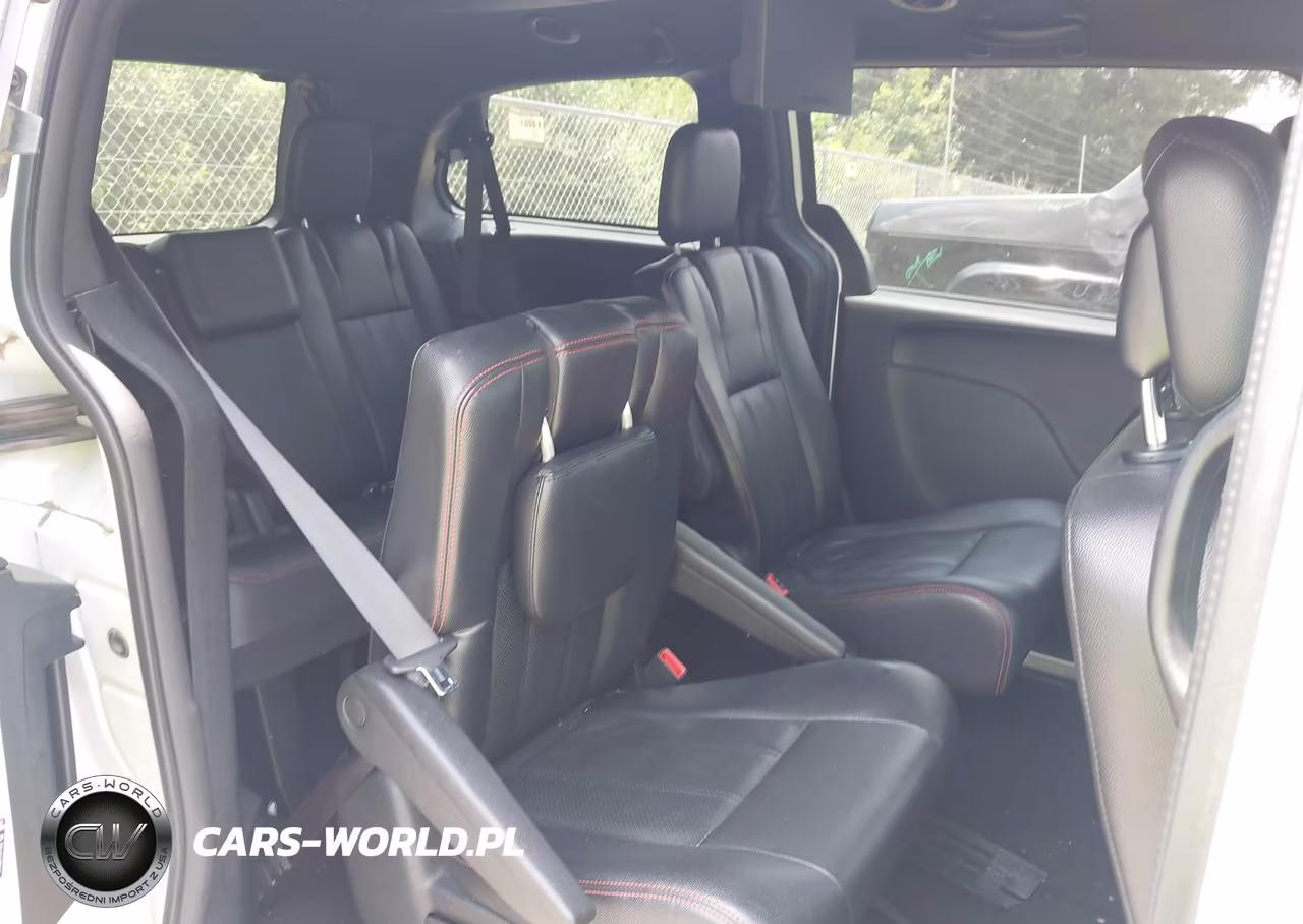 2016 Dodge Grand Caravan R-T VIN:2C4RDGEG1GR274334 - 8